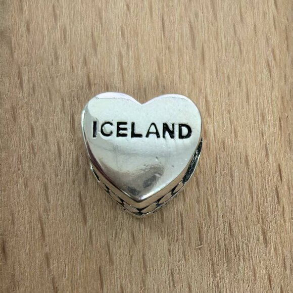 Pandora ICELAND Exclusive Travel Heart Charm Pendant, S925 Silver Bracelets - Picture 2 of 4